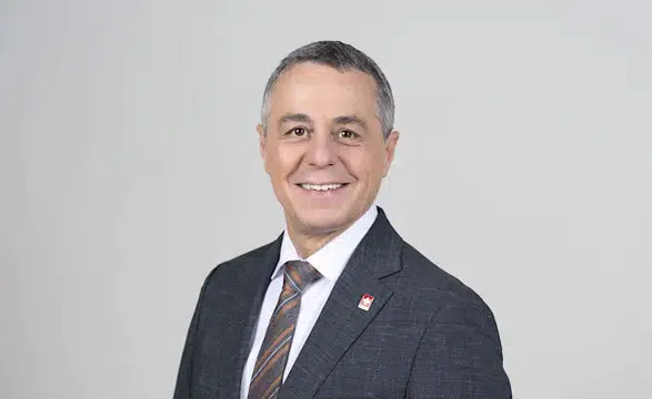 Cassis: Dil, Birlikteliği Sağlayan Güçtür!