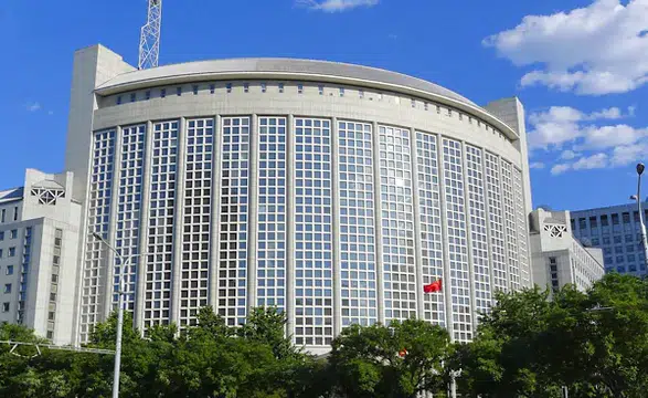 Çin: İran’a yönelik tek taraflı yaptırımlar bir an önce kaldırılmalı
