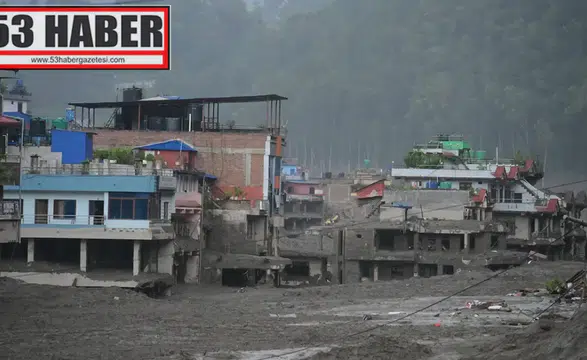 Nepal’deki Sel Felaketi Can Kayıplarını 157’ye Çıkardı