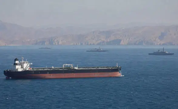 İran'dan petrol ihracatı açıklaması: Tamamen durdu