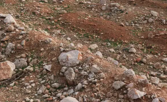 Suriye'nin Deyrizor Bölgesinde İki Yeni Toplu Mezar Ortaya Çıktı