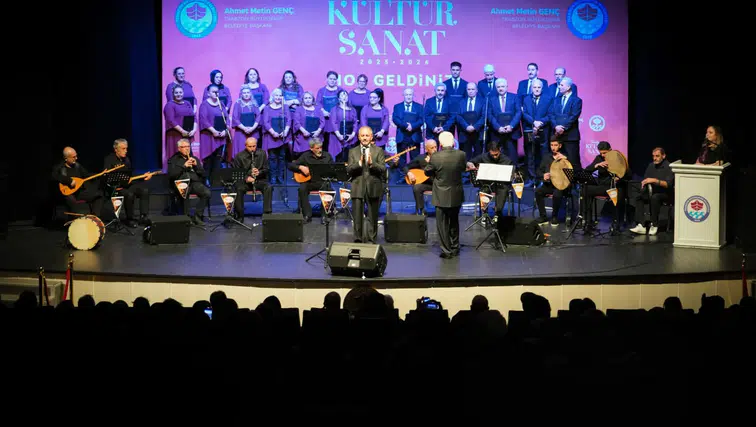 Trabzon’da TürkHalk Müziği Rüzgarı Esti