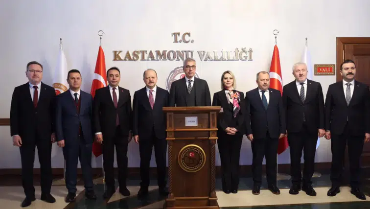 Sağlık Bakanı Memişşoğlu: Üreten sağlık modeliyle artık Türkiye sadece sağlık hizmetini sunan değil