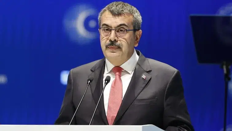 Yusuf Tekin’den laiklik bildirisine yargı hamlesi