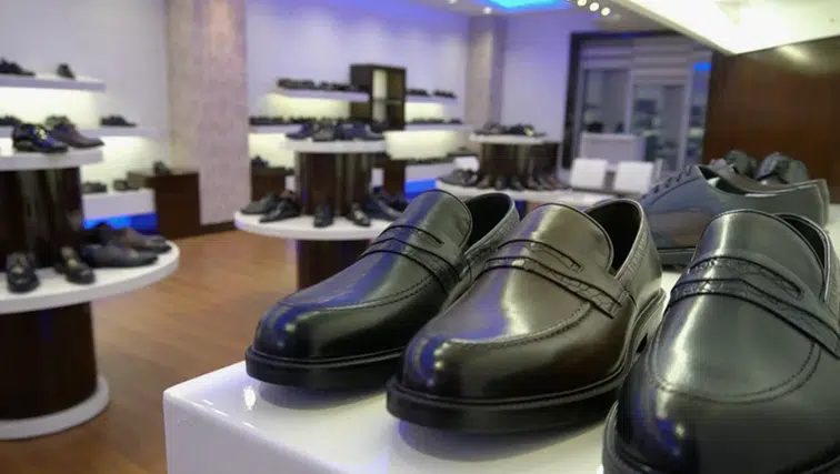 Türkiye'nin 78 Yıllık İkonik Ayakkabı Markası Battı: İflas Duyurusu Geldi!