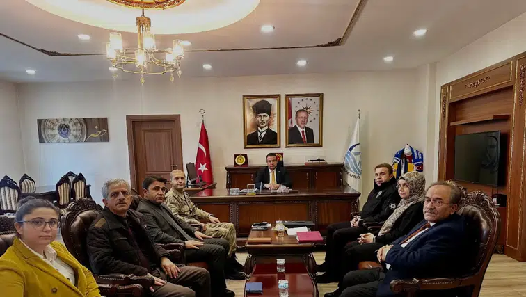 Çat Kaymakamlığı, 23 Nisan etkinlikleri için toplantı yaptı; bayram önemi vurgulandı