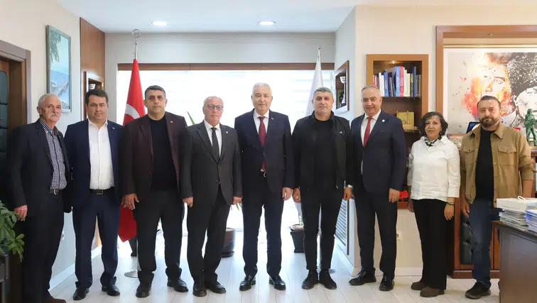 Kemalpaşa ve CHP Heyetinden Hopa Belediyesine Ziyaret