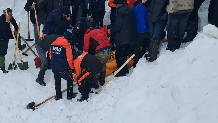 Artvin'de Çığ Faciası: Kaybolan Çobanın Cansız Bedeni Bulundu