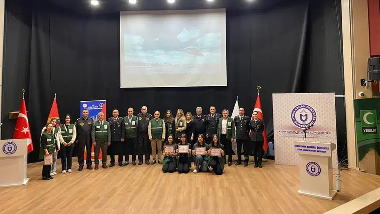 Yeşilay Aydın Şubesi, Bağımlılıkla Mücadele İçin Eğitim Programı Düzenledi!