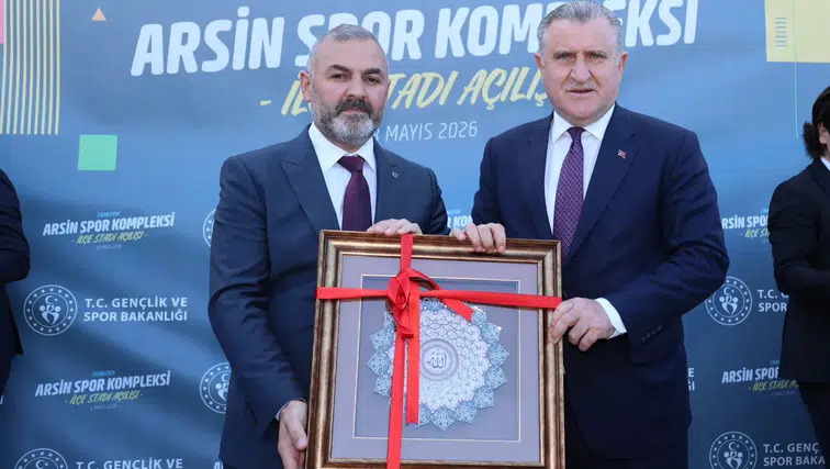 Arsin Spor Kompleksi Görkemli Törenle Hizmete Açıldı