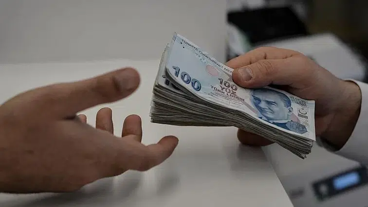 Emeklilere Yurt Dışında Yeni Bir Hayat: O Ülke, Kapılarını Sonuna Kadar Araladı!
