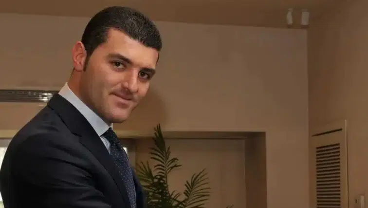Emir Sarıgül: Yaşı ve Kökeni ile Merak Edilen İsim!