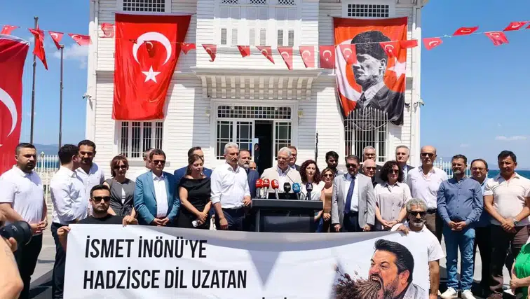 Büyükşehir'deki İsmet İnönü tartışmasına CHP Bursa'dan Mudanya'da tepki: Özür bekliyoruz!