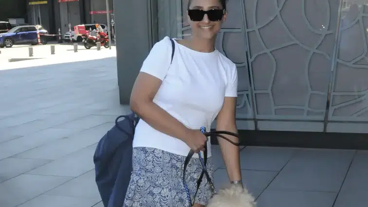 Ecem Erkek, Zorlu AVM'de sevimli dostuyla birlikte objektiflere takıldı!