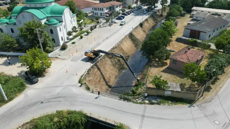 Büyükşehir'den derelerde temizlik seferberliği!