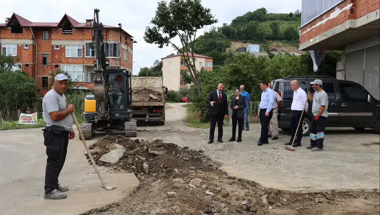 Arsin'de Fatih Mahallesi'nde 8 Kilometrelik Asfalt Yama Çalışması Tamamlandı