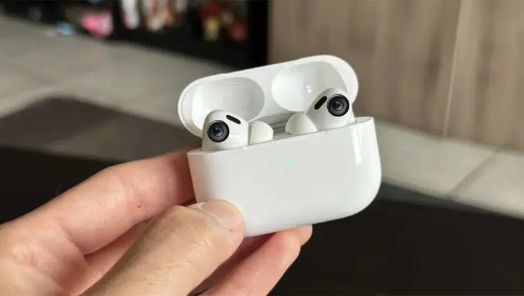 iOS 27 Beta Sürümünde Kameralı AirPods'un İzleri Ortaya Çıktı!