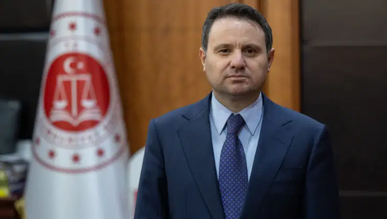 Bakan Gürlek: Orman yangınlarıyla ilgili 6 kişi tutuklandı