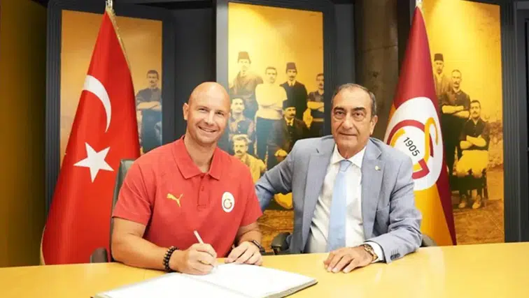 Galatasaray Kadın Basketbol Takımı'nda Frederic Dusart dönemi