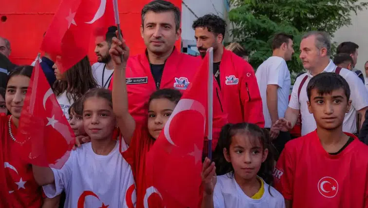 Selçuk Bayraktar'dan Mavi Vatan Etkinliği Daveti: "Gölcük'te Tüm Halkımızı Ağırlamak İstiyoruz"