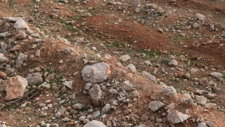 Suriye’nin Deyrizor Bölgesinde İki Yeni Toplu Mezar Ortaya Çıktı