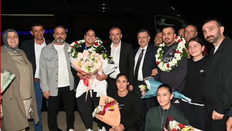 Avrupa Şampiyonu Havvanur Kethüda Trabzon'da Coşkuyla Karşılandı