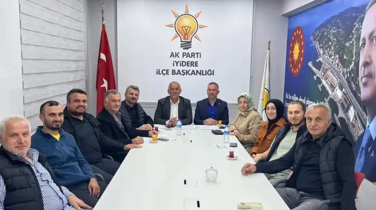 AK Parti İyidere İlçe Yürütme Kurulu Toplantısı Gerçekleştirildi