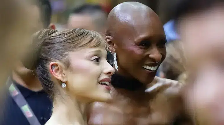 Ariana Grande, Singapur’daki 'Wicked: For Good' galasında hayranının saldırısına uğradı