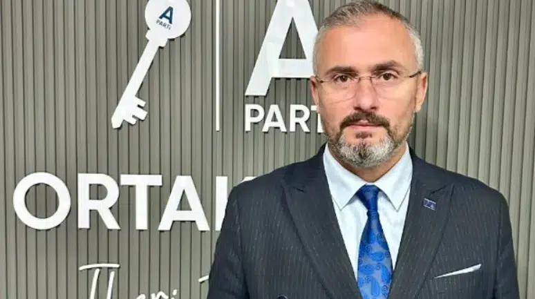 Kutanoğlu’ndan Tepki: Spekülasyonlarla Rize’deki Kan Kayıplarını Durdurmaya Çalışıyorlar