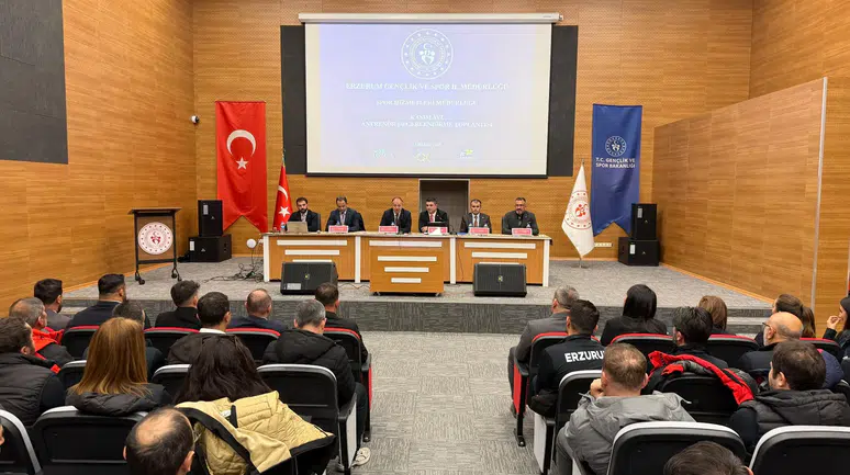 Erzurum’da Sporcu Eğitim Kamp Merkezi'nde Antrenör Değerlendirme Toplantısı yapıldı