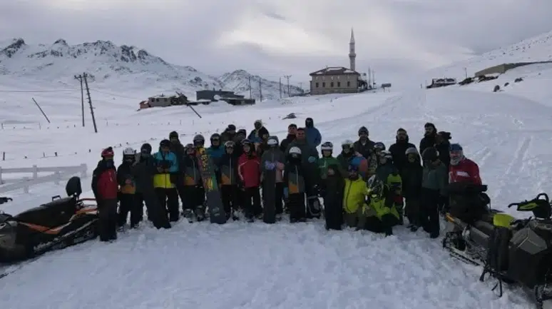 Ovit Dağı Kar Kalitesiyle Kış Sporlarına Hazır, Tesis Eksikliği Dikkat Çekiyor