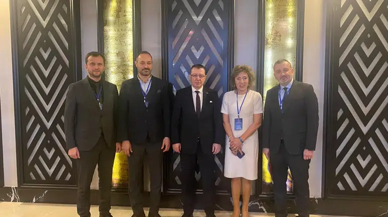 Afet ve Acil Durumlarda Hizmet Sürekliliği Eğitiminde Rize’ye Plaket