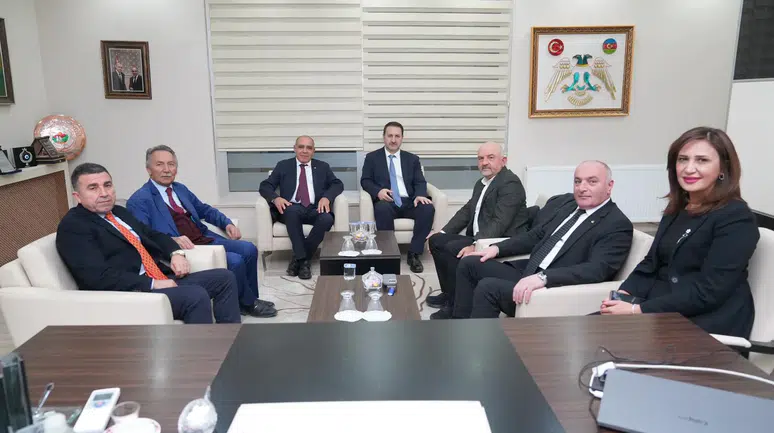 ETSO Heyeti Iğdır'da Ticaret İşbirlikleri ve Sınır Kapıları Üzerine Görüşmeler Yaptı