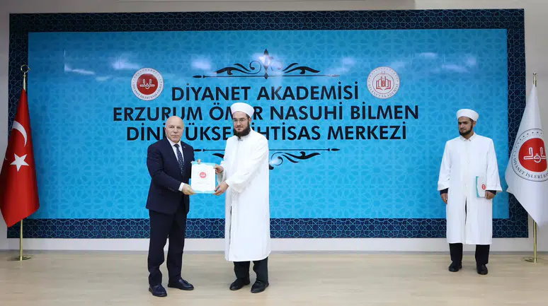 Aday Din Görevlileri Mezuniyet Programı Yoğun Katılımla Gerçekleşti