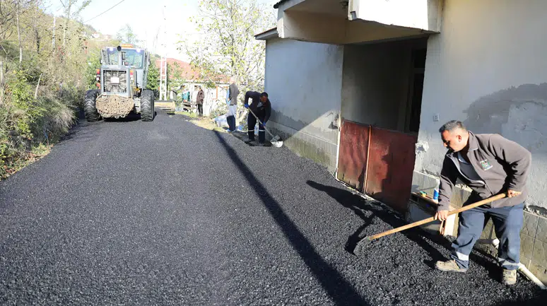 Akçaabat Belediyesi Fındıklı Mahallesi’nde Asfalt Çalışmalarını Sürdürüyor