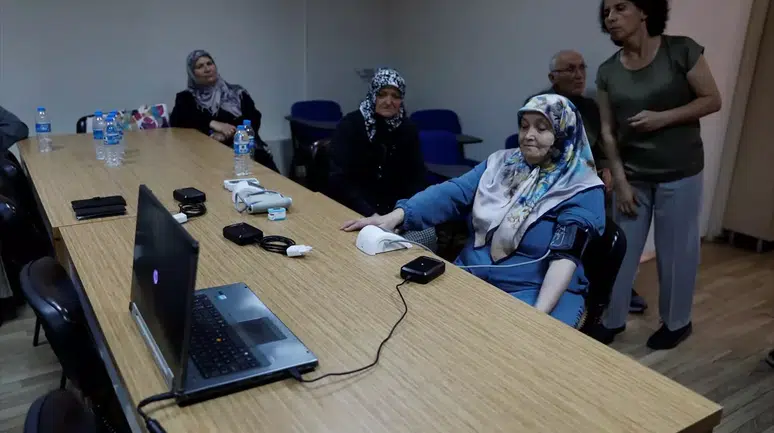 Uzaktan hasta takibi için geliştirilen cihaz, hastaların tedavisini evde kolaylaştırıyor