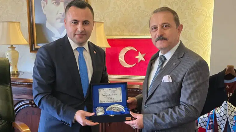 Vakfıkebir Kaymakamı Uzan'a veda töreni, hizmetleri unutulmadı