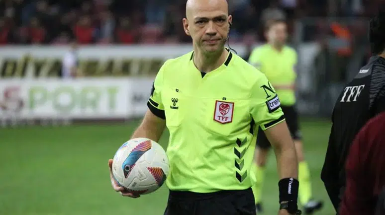 Yiğit Arslan Kimdir, Kaç Yaşında, Nereli, Hangi Maçları Yönetti? Süper Lig’de Düdük Çalan Hakemin Hayatı ve Biyografisi
