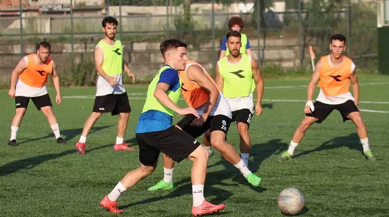 Pazarspor İkinci Yarı Hazırlıklarını Kendi Tesislerinde Sürdürüyor