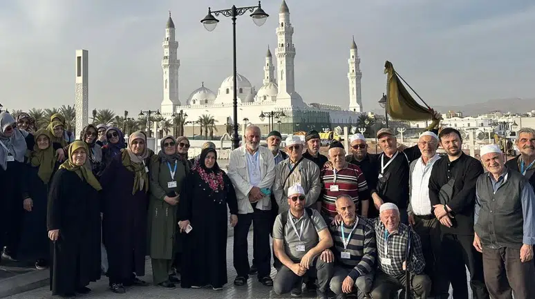 Rize’den Umreye Giden Vatandaşlar Medine-i Münevvere’de Manevi Huzuru Yaşıyor