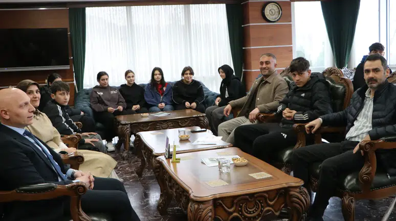 Hopa Okulundan Ticaret Odasına Ziyaret, Mesleki Eğitime Vurgu Yapıldı