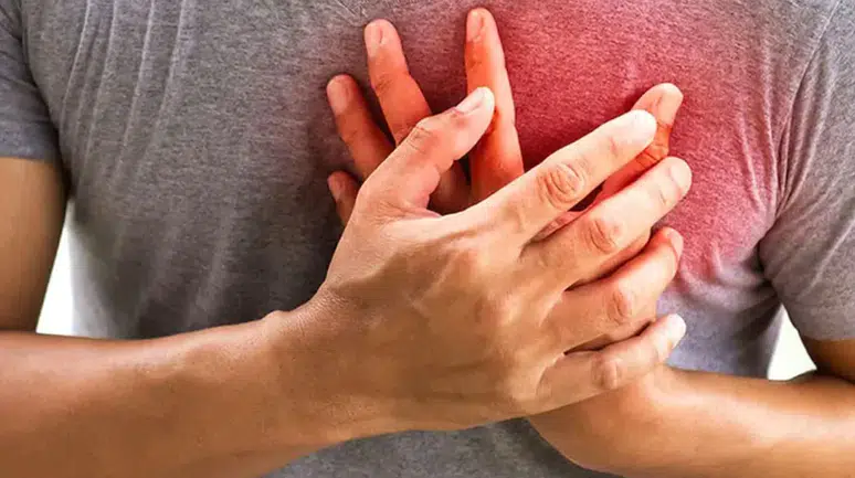 Basit Alışkanlıklarla Kalp Krizi Riski %10 Azalıyor: Uzmanlar Ufak Değişikliklerin Önemi Vurguluyor