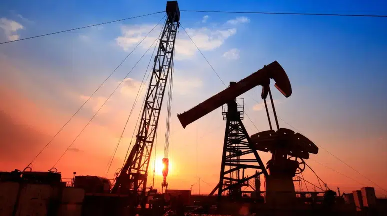 Petrol fiyatları yükseliyor; Hürmüz Boğazı'ndaki gerilim arz endişelerini artırıyor