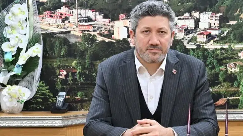 Güneysu Belediye Başkanı Rıfat ÖZER, Ramazan Bayramı dolayısıyla bir mesaj yayımladı