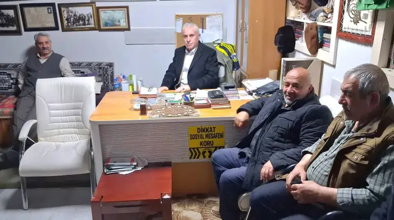 Başkan Memiş Vatandaş ve Esnafla Bayramlaştı