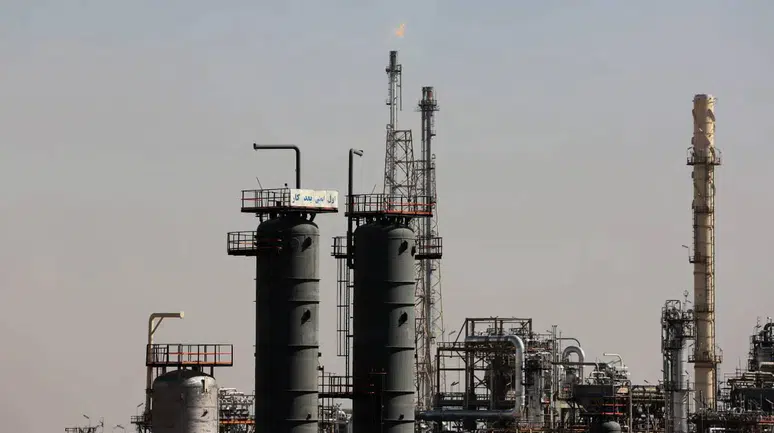 Tahran'dan Hızlı Misilleme: Enerji Tesislerine Saldırı Sonrası Bölge Karanlığa Gömüldü!