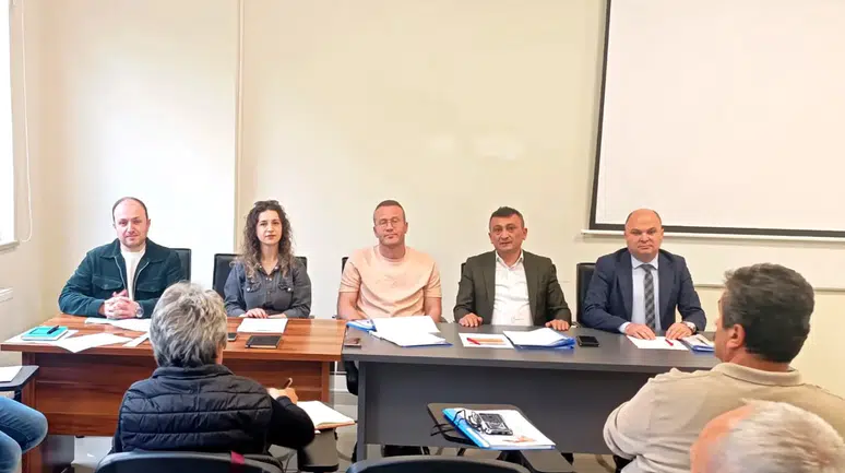 İyidere'de Eğitimde Kalite Artırma Hedefiyle Müdürler Kurulu Toplantısı Gerçekleşti