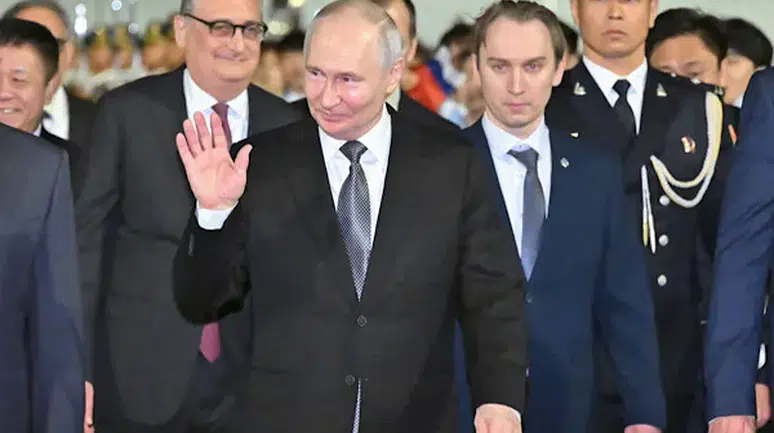 Putin, Resmi Program Çerçevesinde Pekin'i Ziyaret Etti