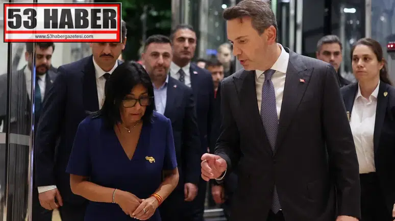Venezuela'nın geçici devlet başkanı Rodriguez Türkiye'ye geldi, Erdoğan ile görüşecek