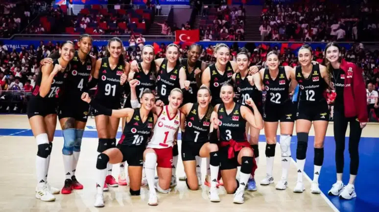 Filenin Sultanları yarı finale çıktı mı? Türkiye Kanada voleybol maçı kaç kaç?